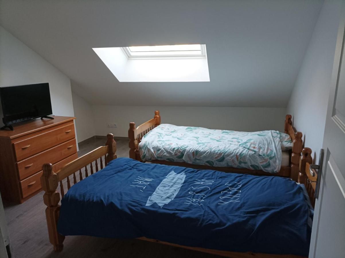 Ferienwohnung Petite Maison Agreable Pour 6 Voyageurs Bogny-sur-Meuse Exterior foto